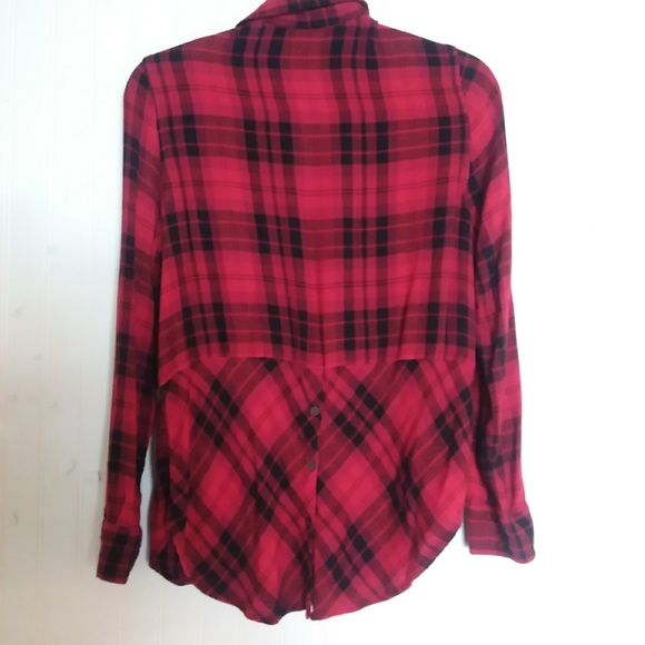 LUCKY BRAND red flannel shirt for ladies . So cute styling on back. - Picture 2 of 4
